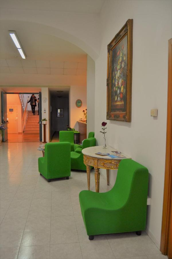 فندق Centro Di Spiritualita Madonna Della Nova أوستوني المظهر الخارجي الصورة
