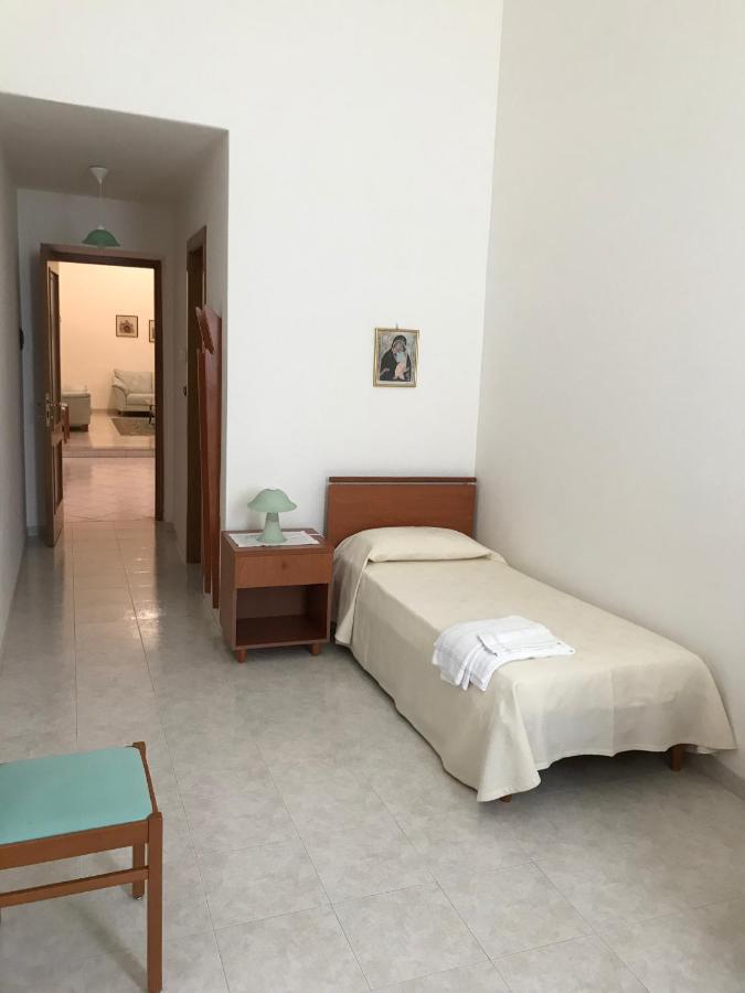 فندق Centro Di Spiritualita Madonna Della Nova أوستوني المظهر الخارجي الصورة