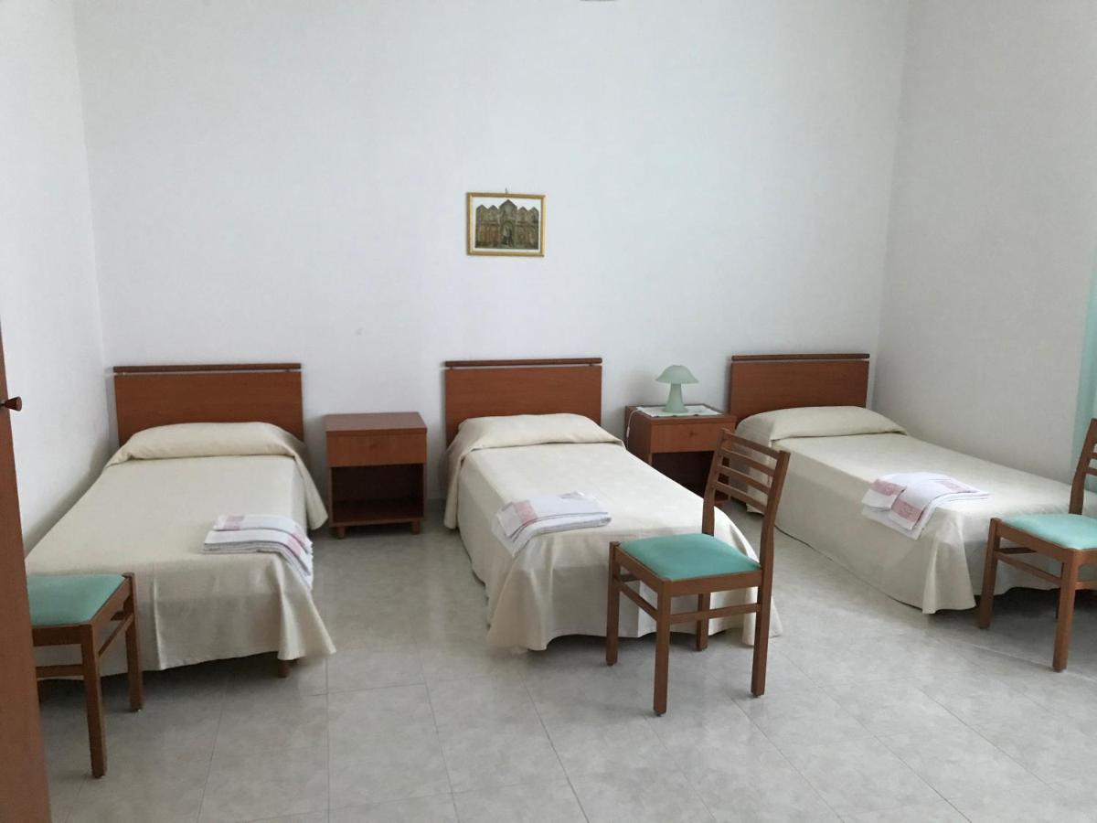 فندق Centro Di Spiritualita Madonna Della Nova أوستوني المظهر الخارجي الصورة