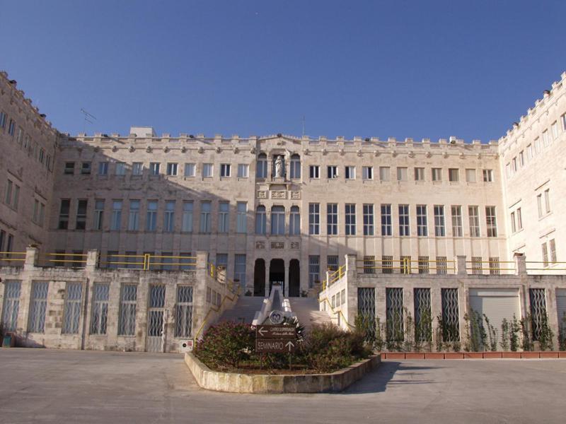 فندق Centro Di Spiritualita Madonna Della Nova أوستوني المظهر الخارجي الصورة