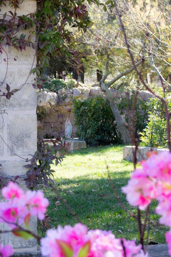 فندق Centro Di Spiritualita Madonna Della Nova أوستوني المظهر الخارجي الصورة
